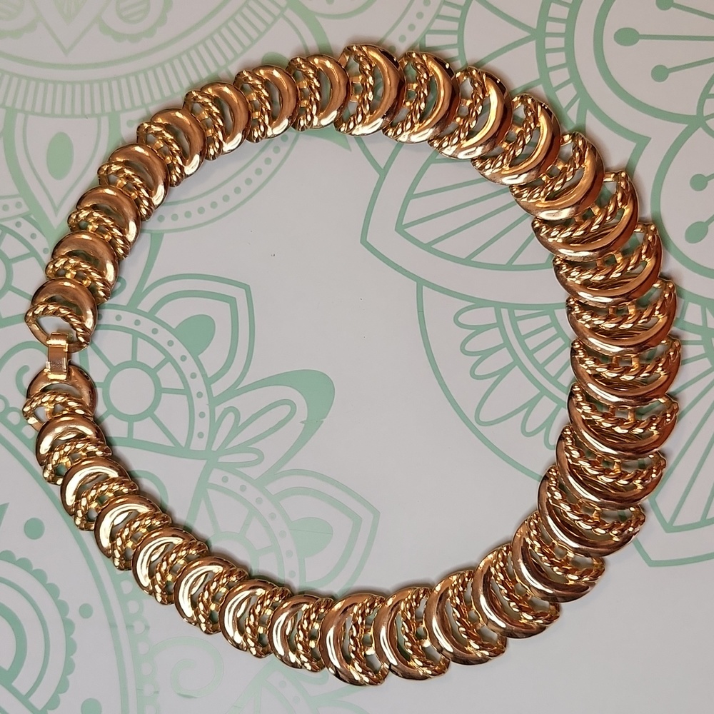 SOLD Vintage Designer Couture Gold-tone Metal Collar Necklace Crescent Moon Link - Picture 1 of 5